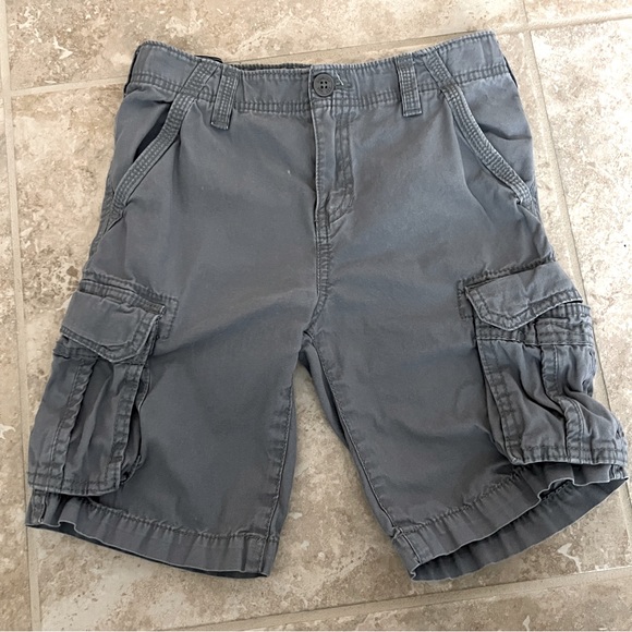 OshKosh B'gosh Other - OshKosh boy’s cargo shorts size 10